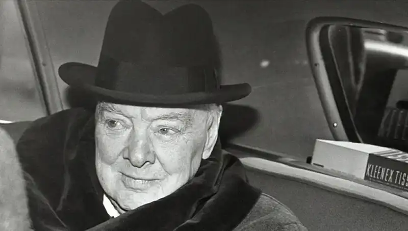 Churchill’in Bekar Evi Satışa Çıktı: Yatırımcılar İçin Tarihi Fırsat!