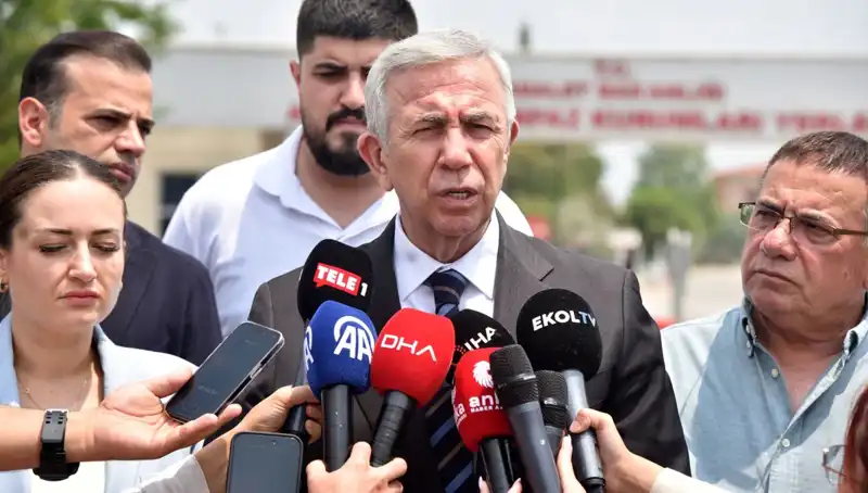 Mansur Yavaş’tan Muhittin Böcek’e Anlamlı Ziyaret: İş Birliği Mesajı