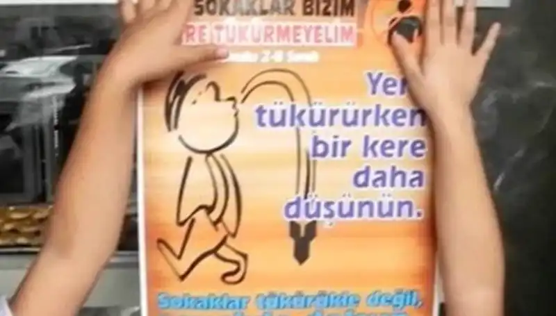 Yere Tükürdüğü İçin Ceza Kesilen Genç: Toplum Tepkisi Nedir?