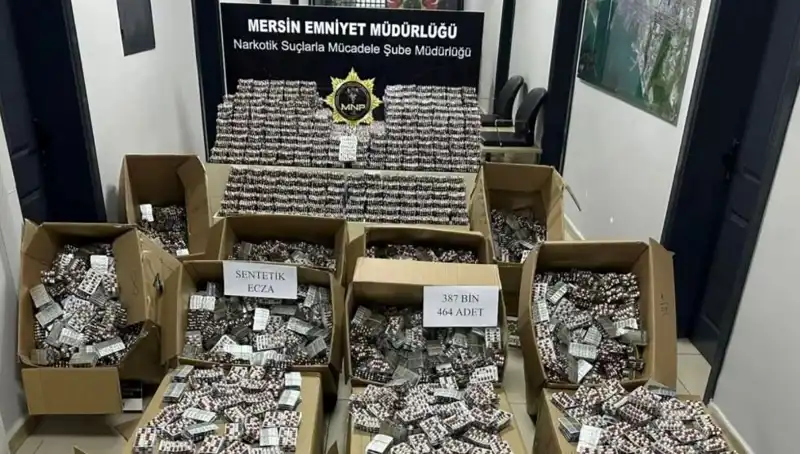 Mersin'de Uyuşturucu Tacirlerine Büyük Darbe: 387 Bin Hap Ele Geçirildi