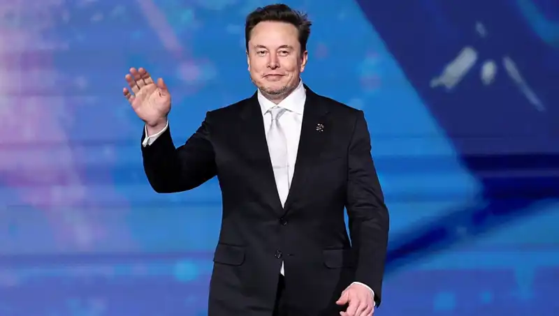 Tesla'nın Yeni "Canavarı": Elektrikli Araç Devrimi İçin Geri Çekilme Süreci