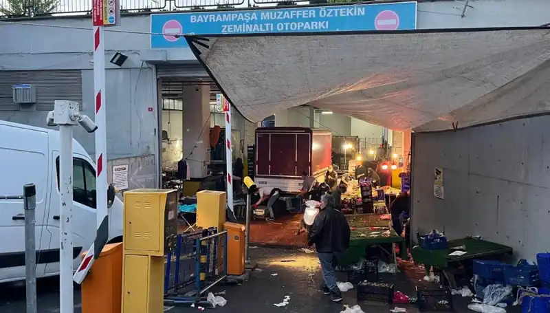 Biber Gazı Havalandırmadan Yayıldı: Pazar Yerinde Kaos Anları!