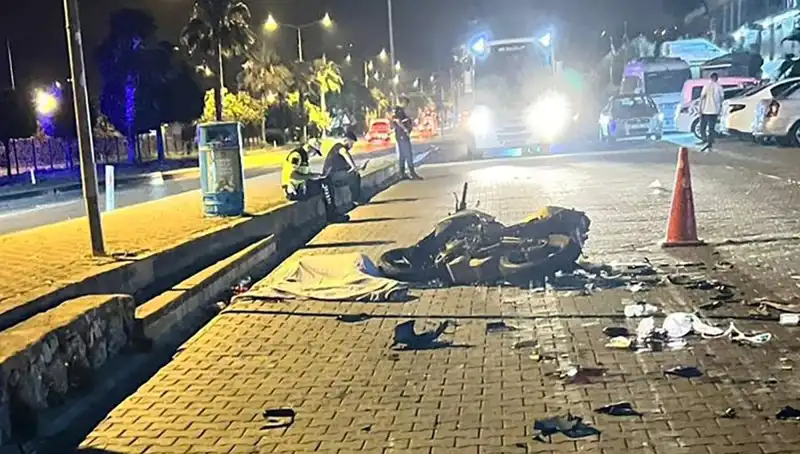 Alanya'da Feci Motosiklet Kazası: Yaralılar ve Detaylar