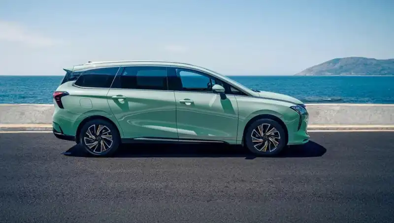 Türkiye'ye Yeni Bir Soluk: Forthing Otomobili ve Fiyatları