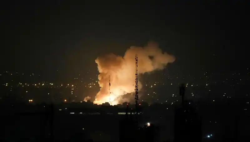 İsrail, İran'ı Vurdu: Tahran'ın Tel Aviv'e Yanıt Senaryoları