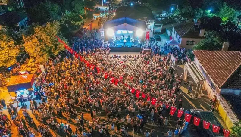 Leylek Şenliği: Doğanın Dansı, Renklerin Havası ve Eğlencenin Zirvesi