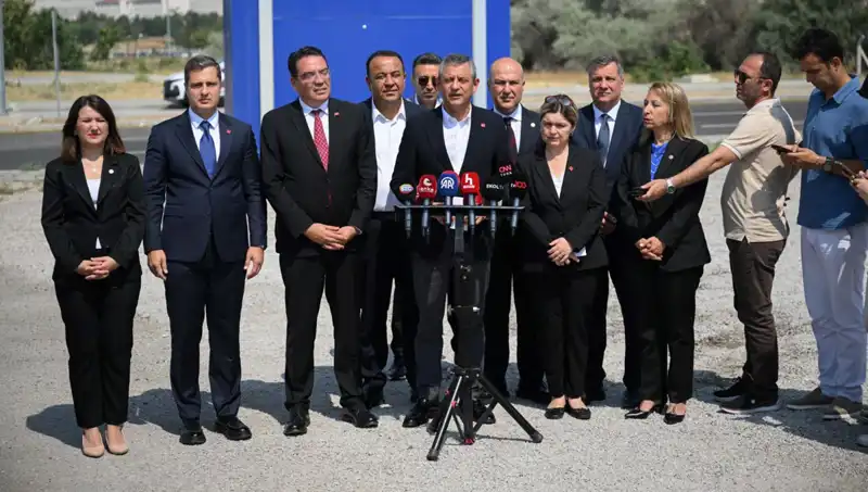 Özgür Özel, TUSAŞ’ı Ziyaret Etti: Geleceğe Dair Umut Verici Mesajlar