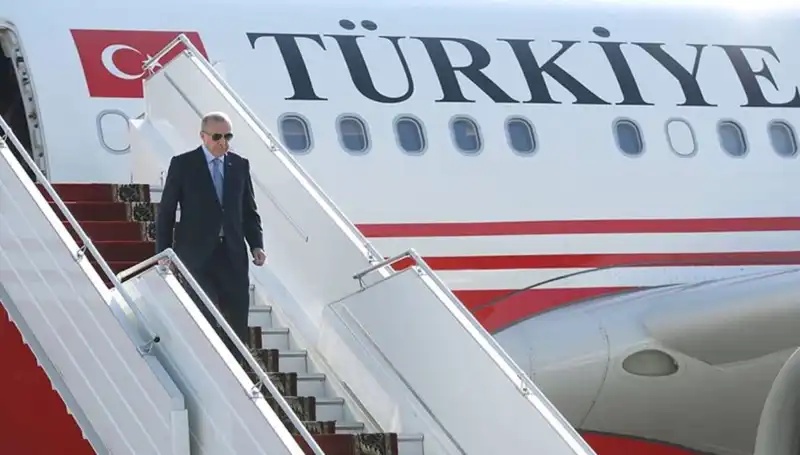 Türkiye'nin Lideri Erdoğan İtalya Ziyaretinin Ardından Ülkesine Döndü