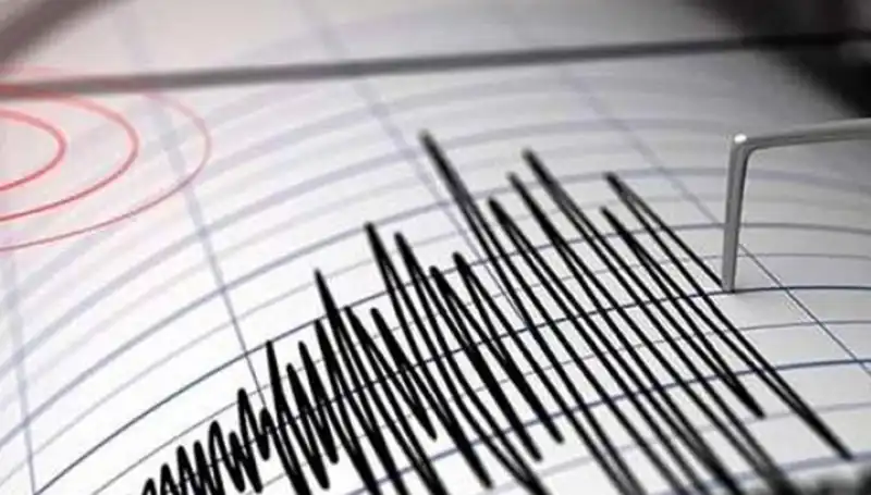 Sındırgı'da Gece Yarısı Sarsan 4.3 Büyüklüğünde Deprem!