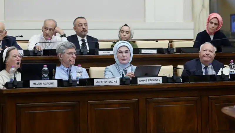 Emine Erdoğan'ın Vatikan'daki Mesajı: "Dünya 5'ten Büyüktür"