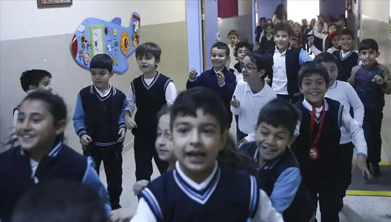 2025 Okulların Açılış Tarihi ve Tatil Takvimi: Tüm Detaylar Burada!