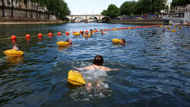 Paris'in Sembolik Nehri Seine, Artık Halka Açıldı: Tarihi Bir İlk!
