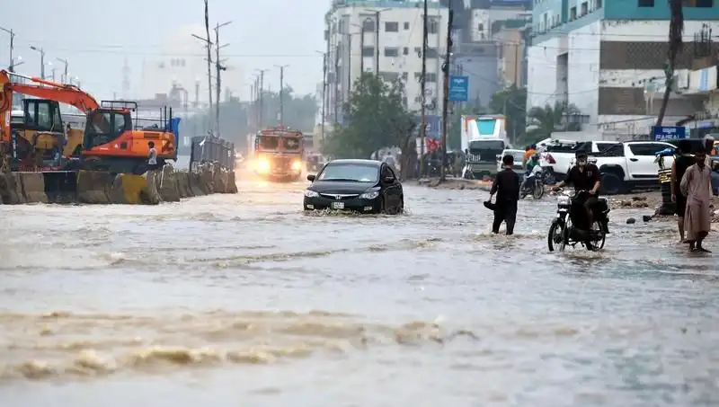 Pakistan'da Muson Yağmurları Sonrası Felaket: Ölü Sayısı Alarm Veriyor