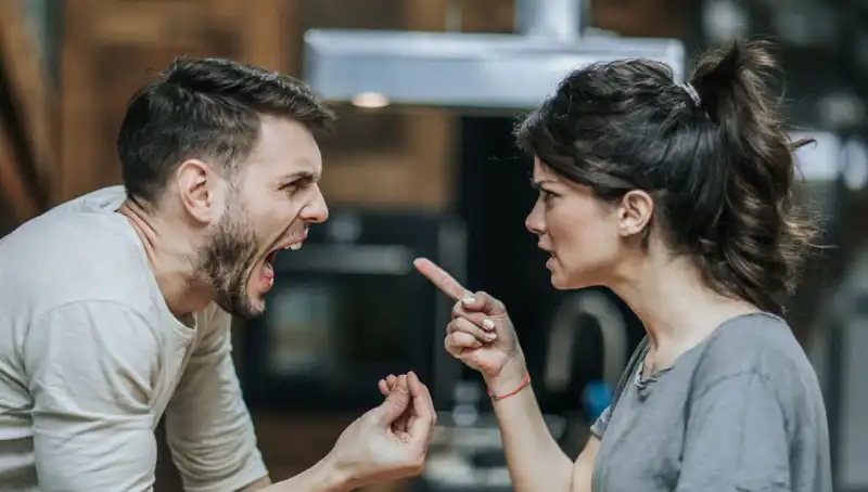 En Çok Yapılan 7 Flört Hatası: Psikologlardan Kılavuz