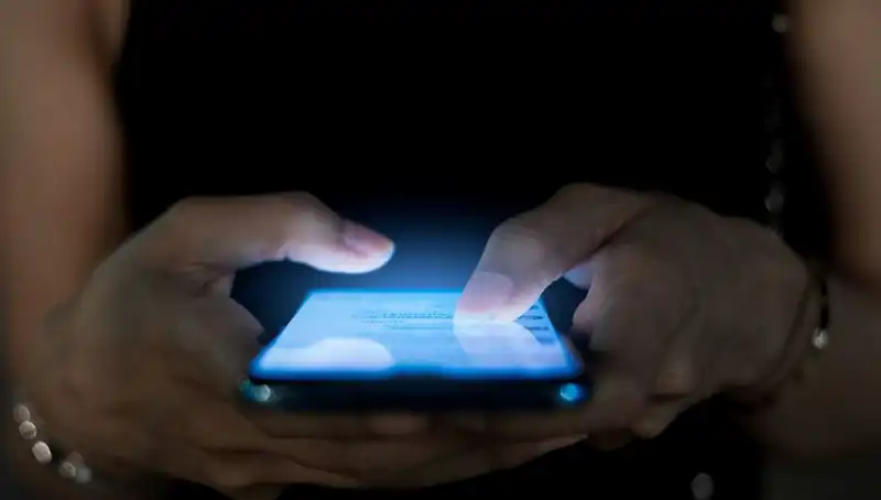 Günlük Telefon Kullanımının Narsisizm Üzerindeki Şaşırtıcı Etkileri