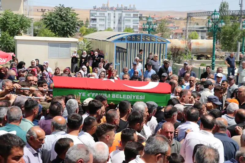 Milliyetçi Hareket Partisi'nden Ayrılan Belediye Başkanı Son Yolculuğuna Uğurlandı